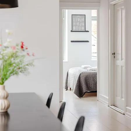 Amalienborg Stylish 2 Bed *